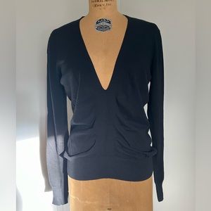 Le Chateau light weight sweater. Size medium.